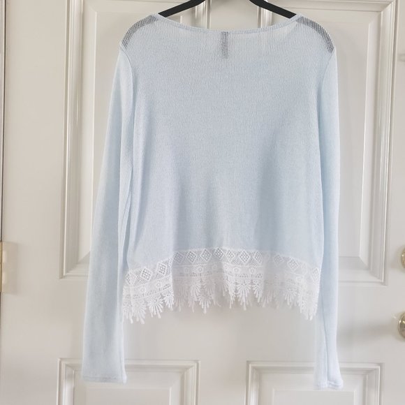 DIVIDED by H&M Pullover Sheer Laced Scoop Neck Long Sleeves Top SZ M - Picture 3 of 15